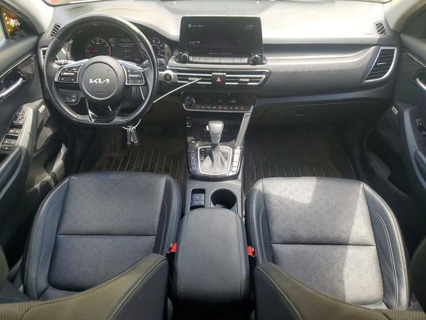 2022 KIA SELTOS SX, SX Sunroof Pkg