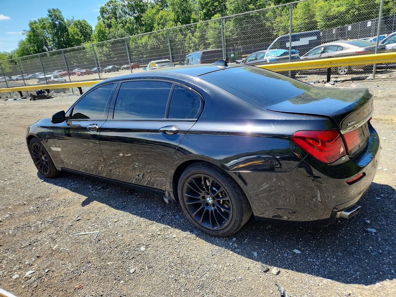 2015 BMW 740 xDrive