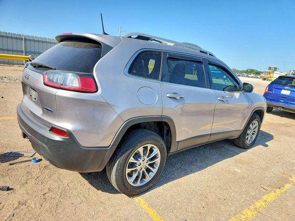 2019 JEEP CHEROKEE LATITUDE PLUS 4X4