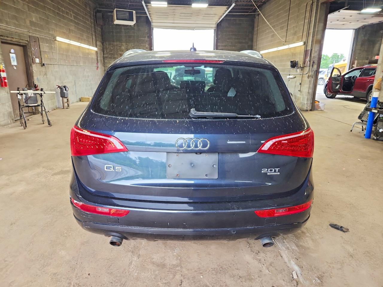 2012 AUDI Q5 Premium Plus
