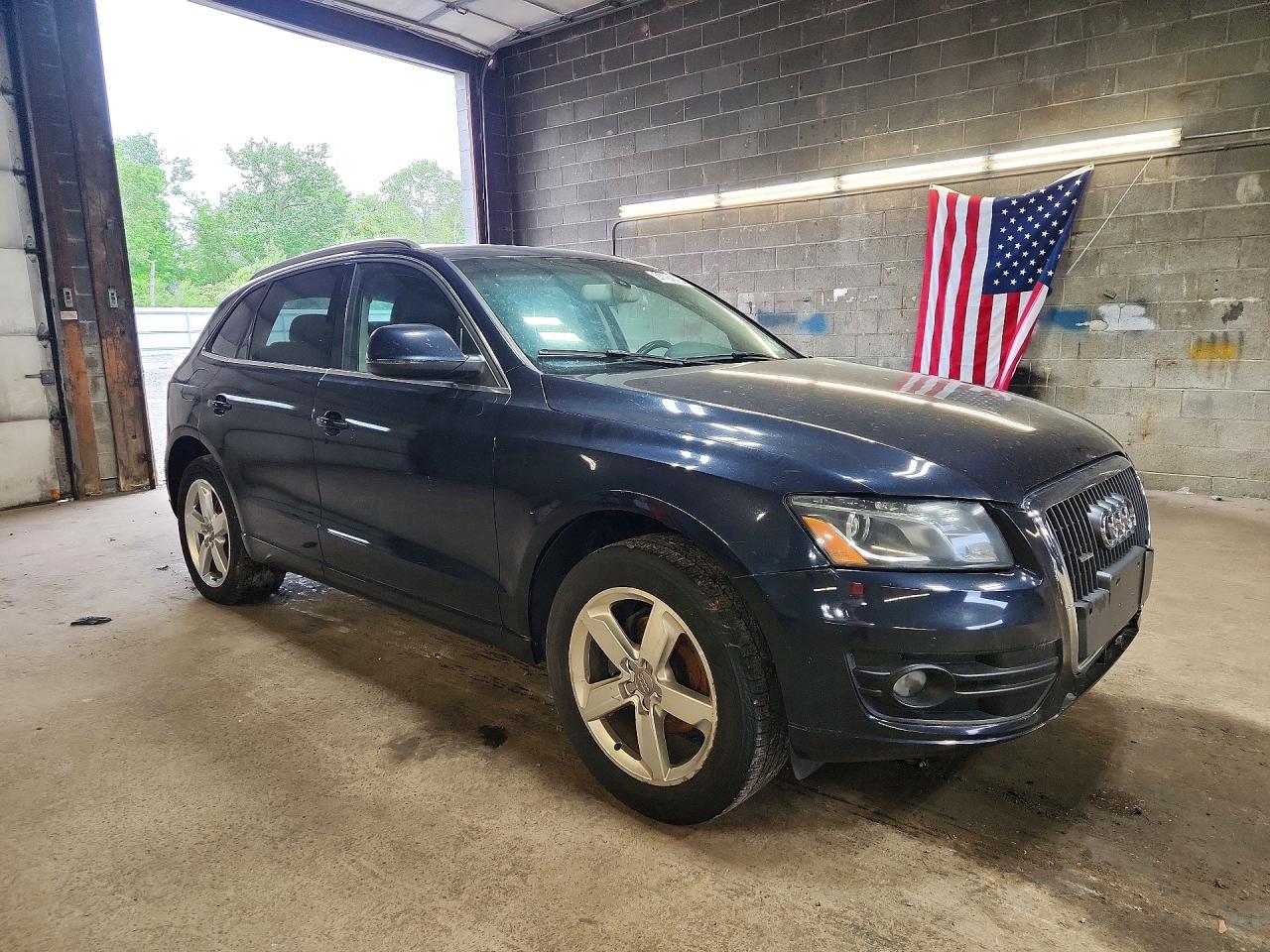 2012 AUDI Q5 Premium Plus