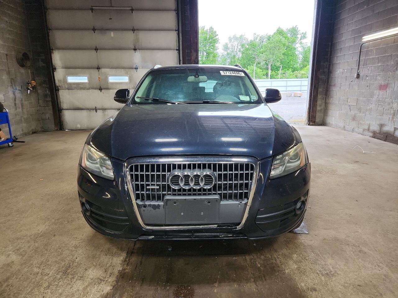 2012 AUDI Q5 Premium Plus