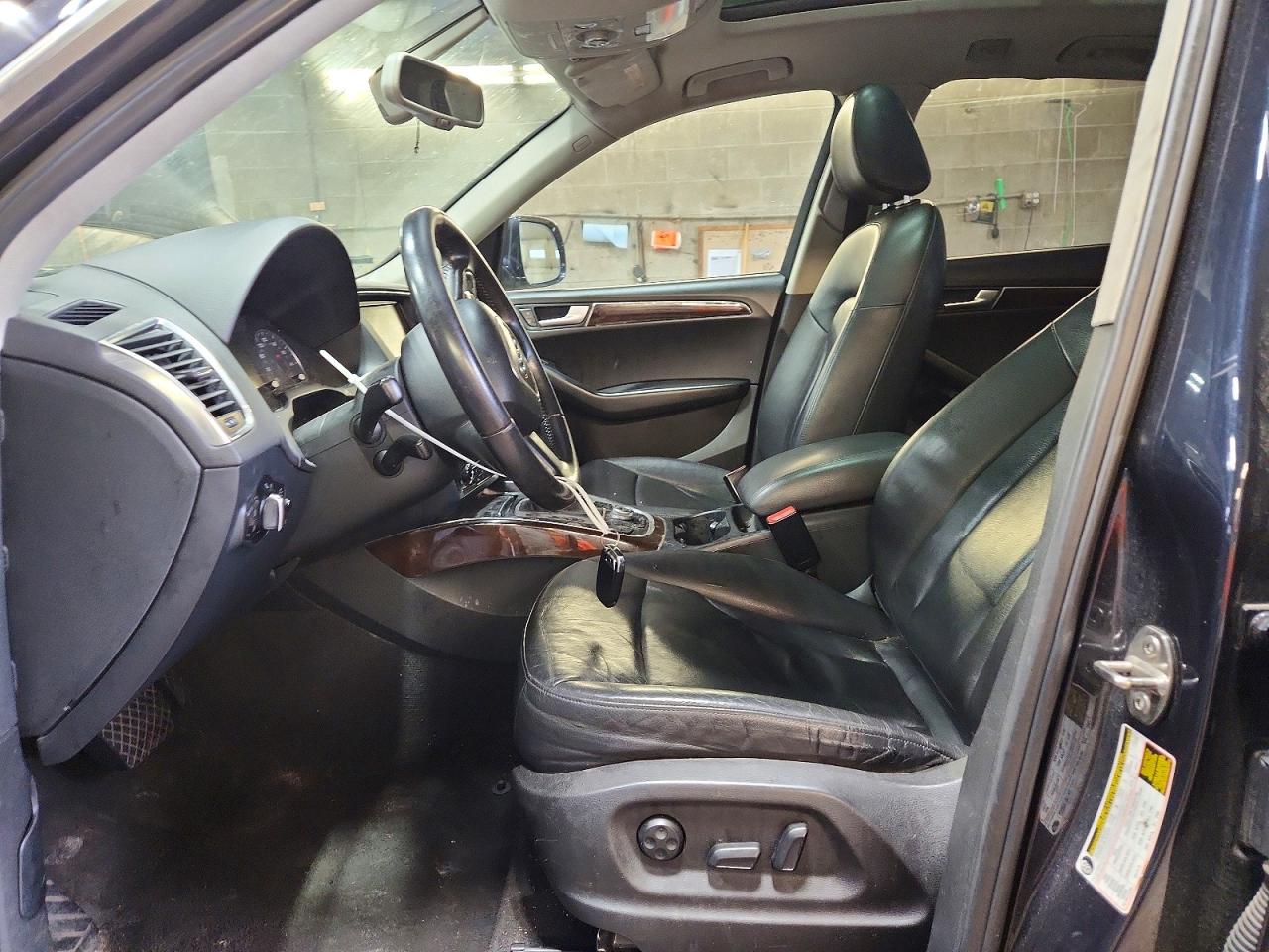 2012 AUDI Q5 Premium Plus