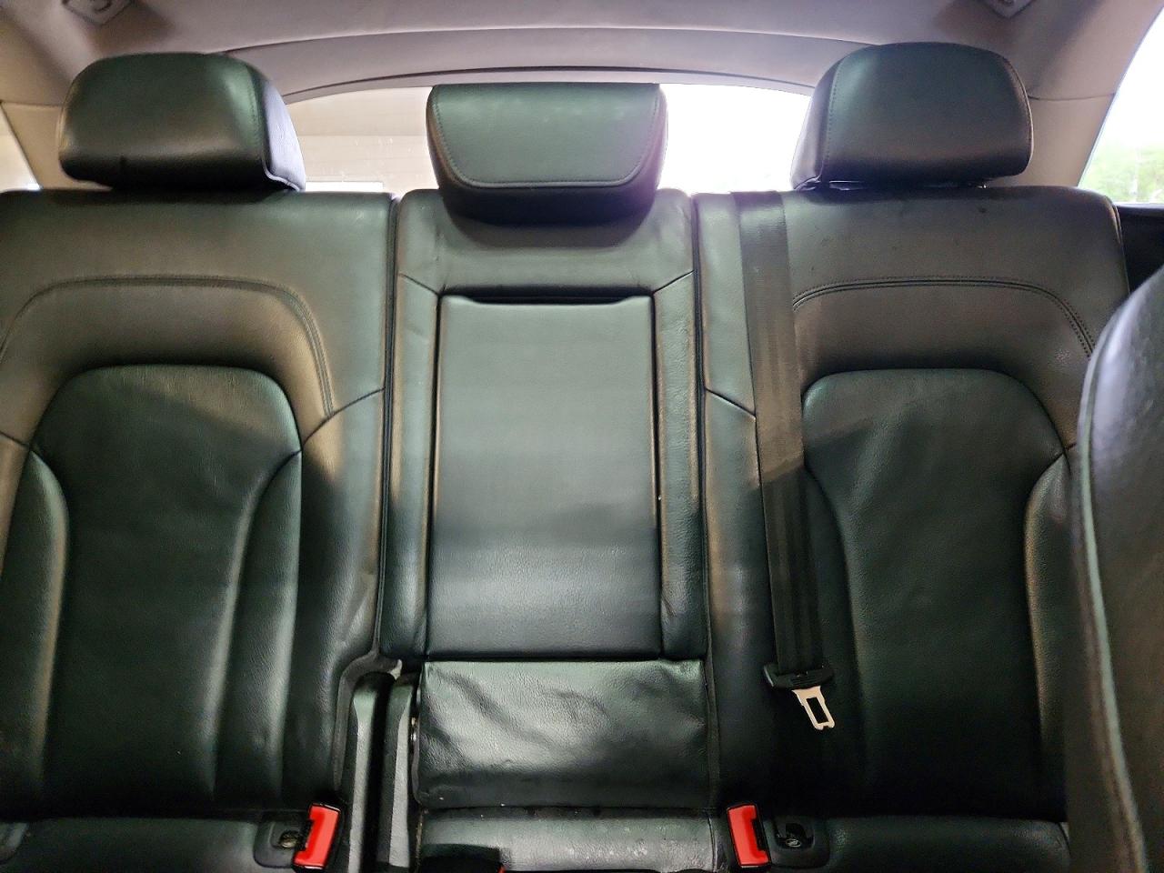 2012 AUDI Q5 Premium Plus