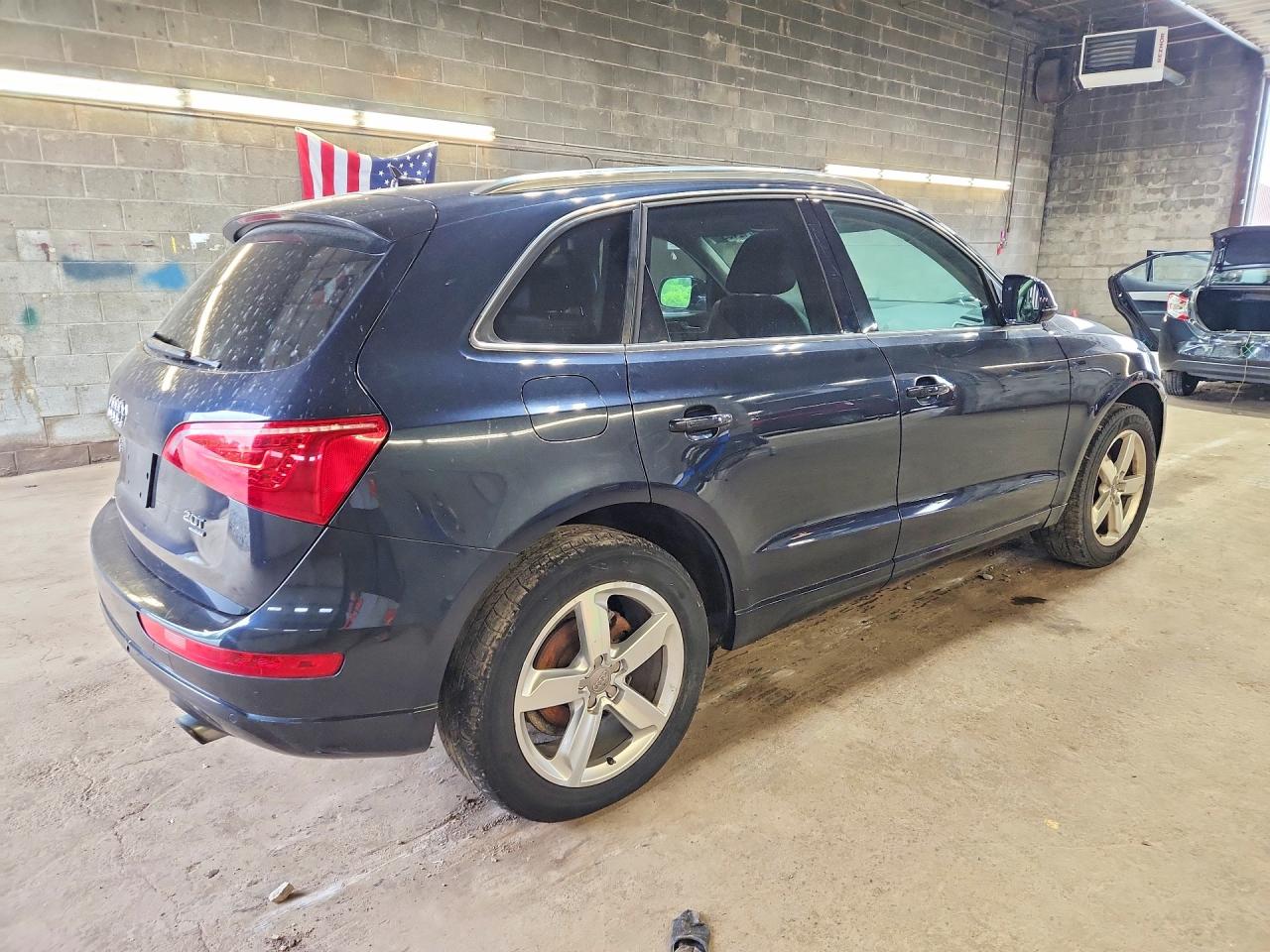 2012 AUDI Q5 Premium Plus