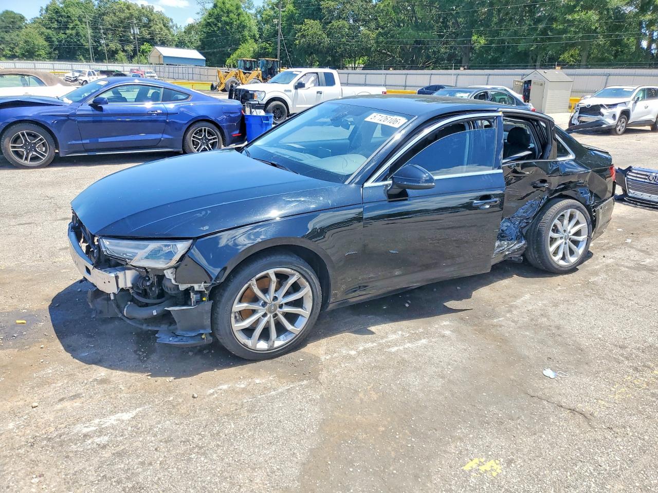 2019 AUDI A4 Premium, Titanium