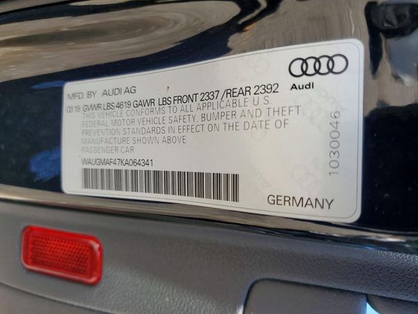 2019 AUDI A4 Premium, Titanium