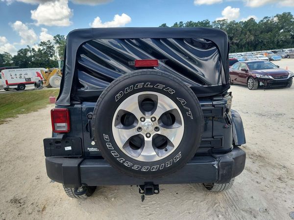 2017 JEEP WRANGLER SAHARA 4X4