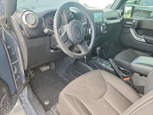 2017 JEEP WRANGLER SAHARA 4X4