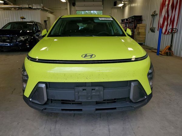 2024 HYUNDAI KONA SE