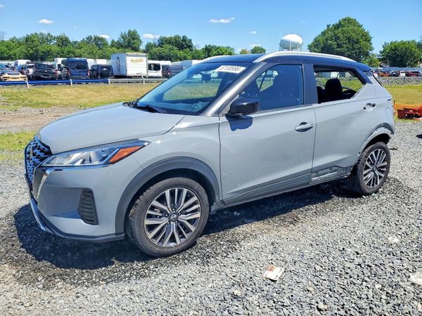 2021 NISSAN KICKS