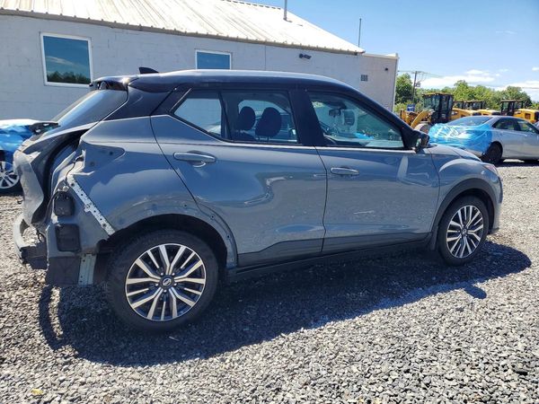 2021 NISSAN KICKS