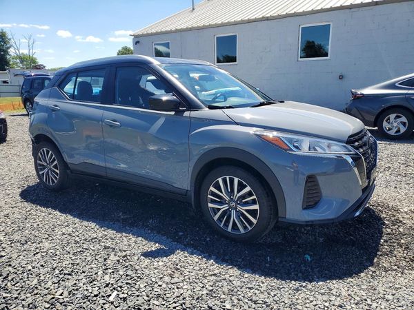 2021 NISSAN KICKS