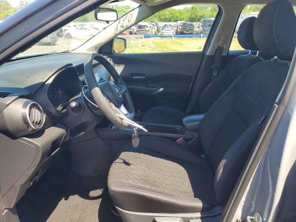 2021 NISSAN KICKS