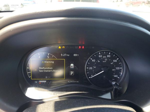 2021 NISSAN KICKS