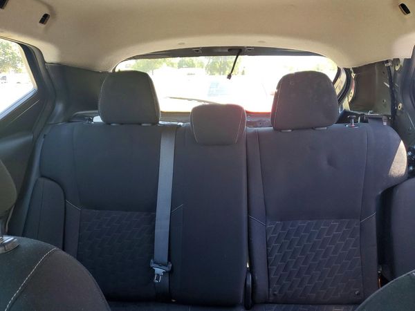 2021 NISSAN KICKS
