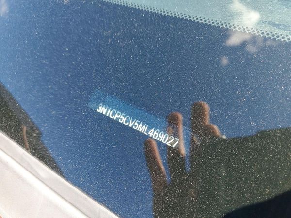 2021 NISSAN KICKS