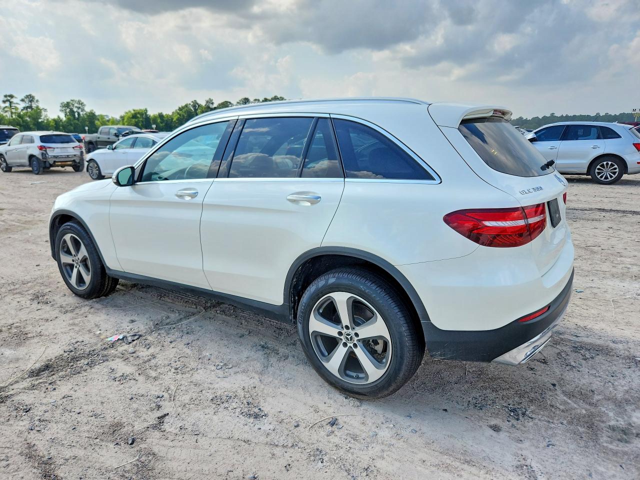 2017 MERCEDES-BENZ GLC GLC300