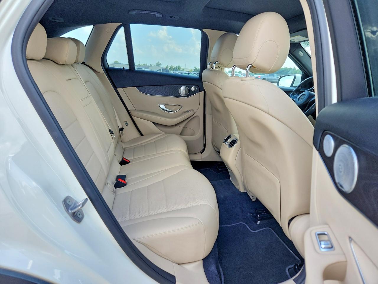 2017 MERCEDES-BENZ GLC GLC300