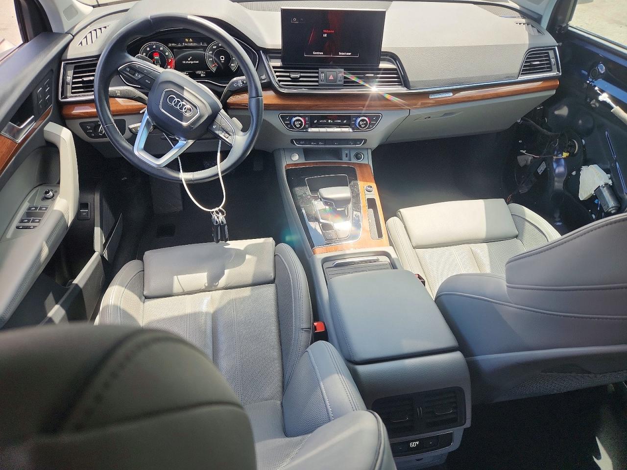 2021 AUDI Q5 quattro Premium Plus