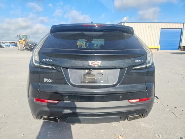 2023 CADILLAC XT4 Sport