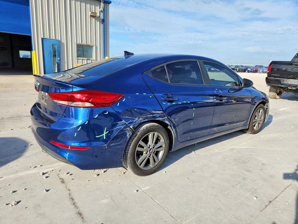 2018 HYUNDAI ELANTRA