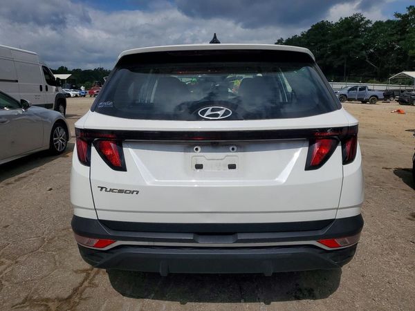 2022 HYUNDAI TUCSON SE