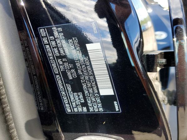 2025 VOLVO V60 CROSS COUNTRY Plus