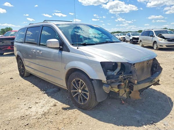 2017 DODGE GRAND CARAVAN GT