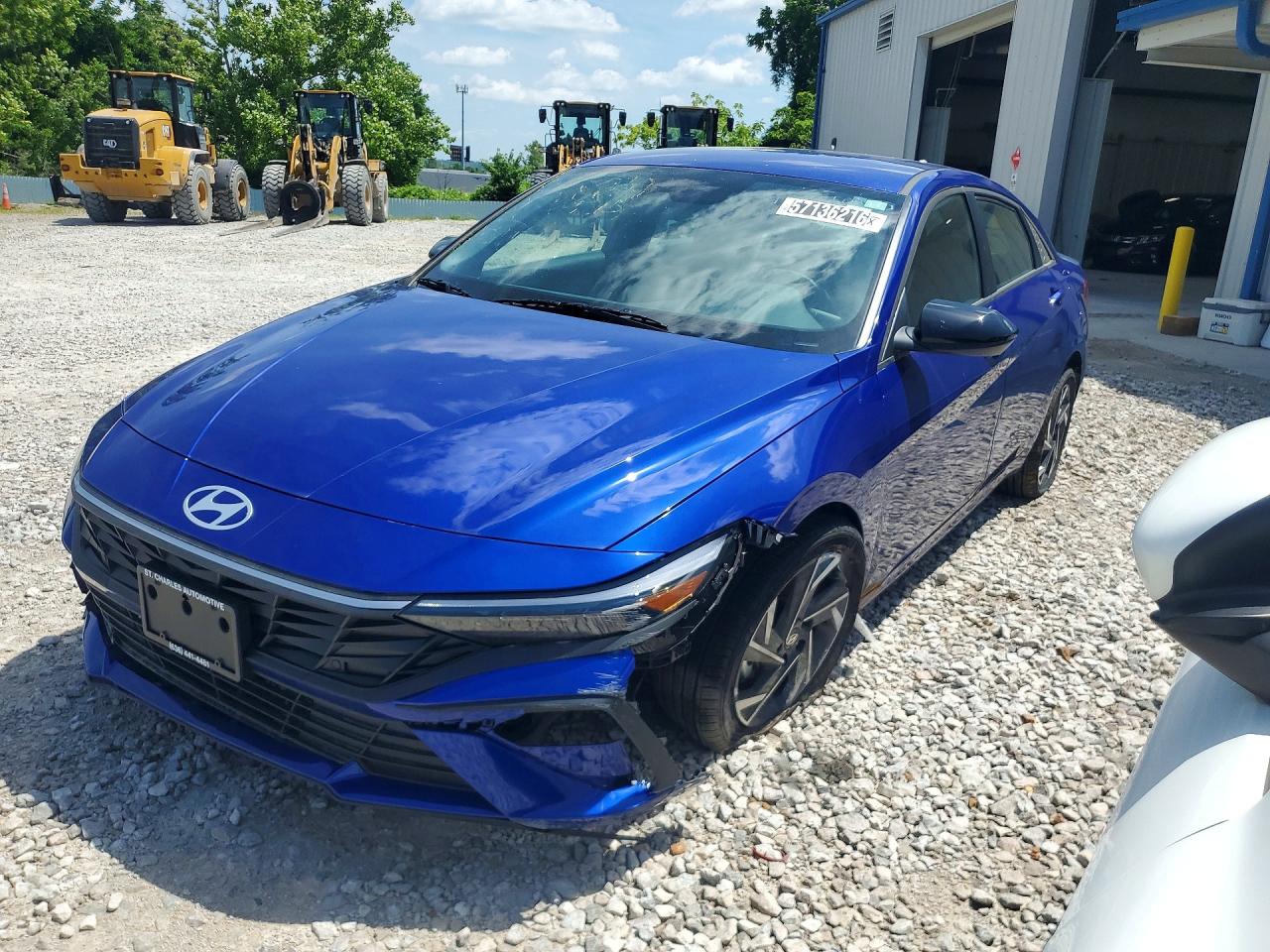 2025 HYUNDAI ELANTRA SEL Sport — Front 3/4
