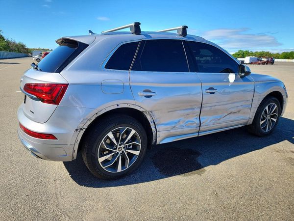 2022 AUDI Q5