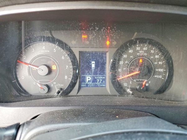 2016 TOYOTA SIENNA
