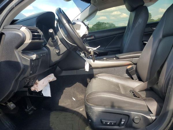 2018 LEXUS IS 300