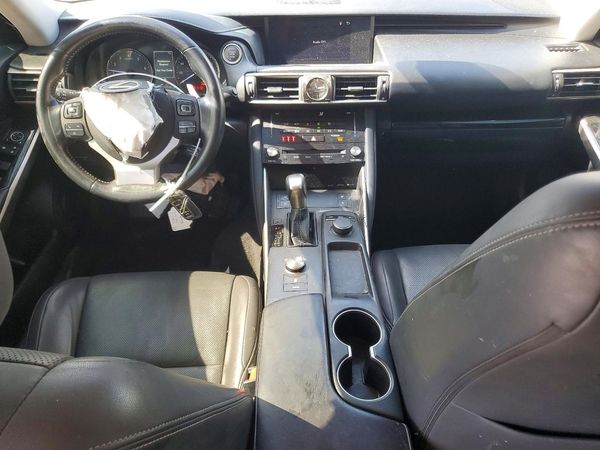 2018 LEXUS IS 300