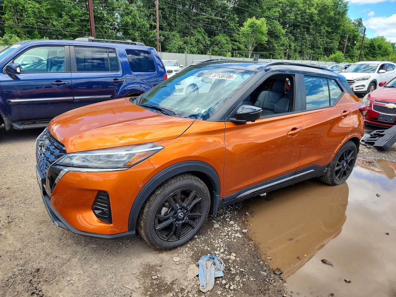 2023 NISSAN KICKS