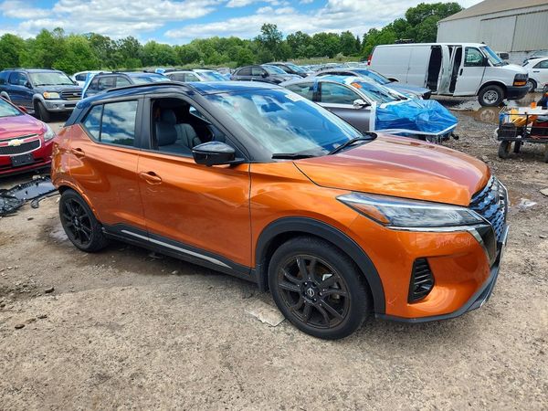 2023 NISSAN KICKS