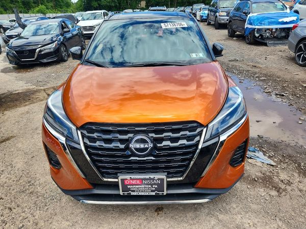 2023 NISSAN KICKS