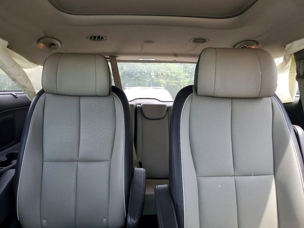 2015 KIA SEDONA TOP - High Level