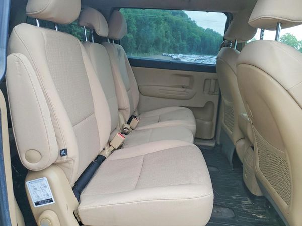 2016 KIA SEDONA