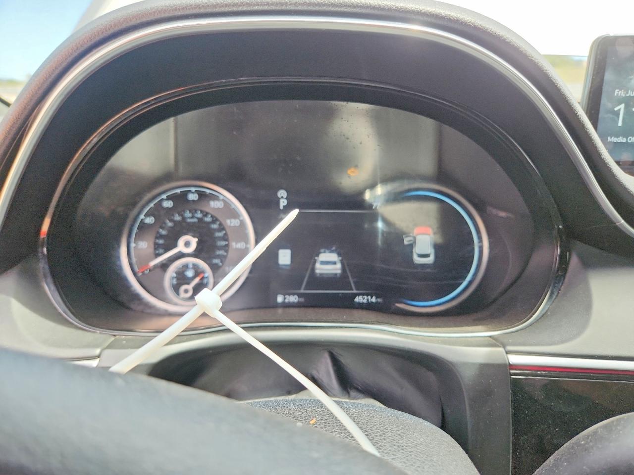 2023 GENESIS GV70