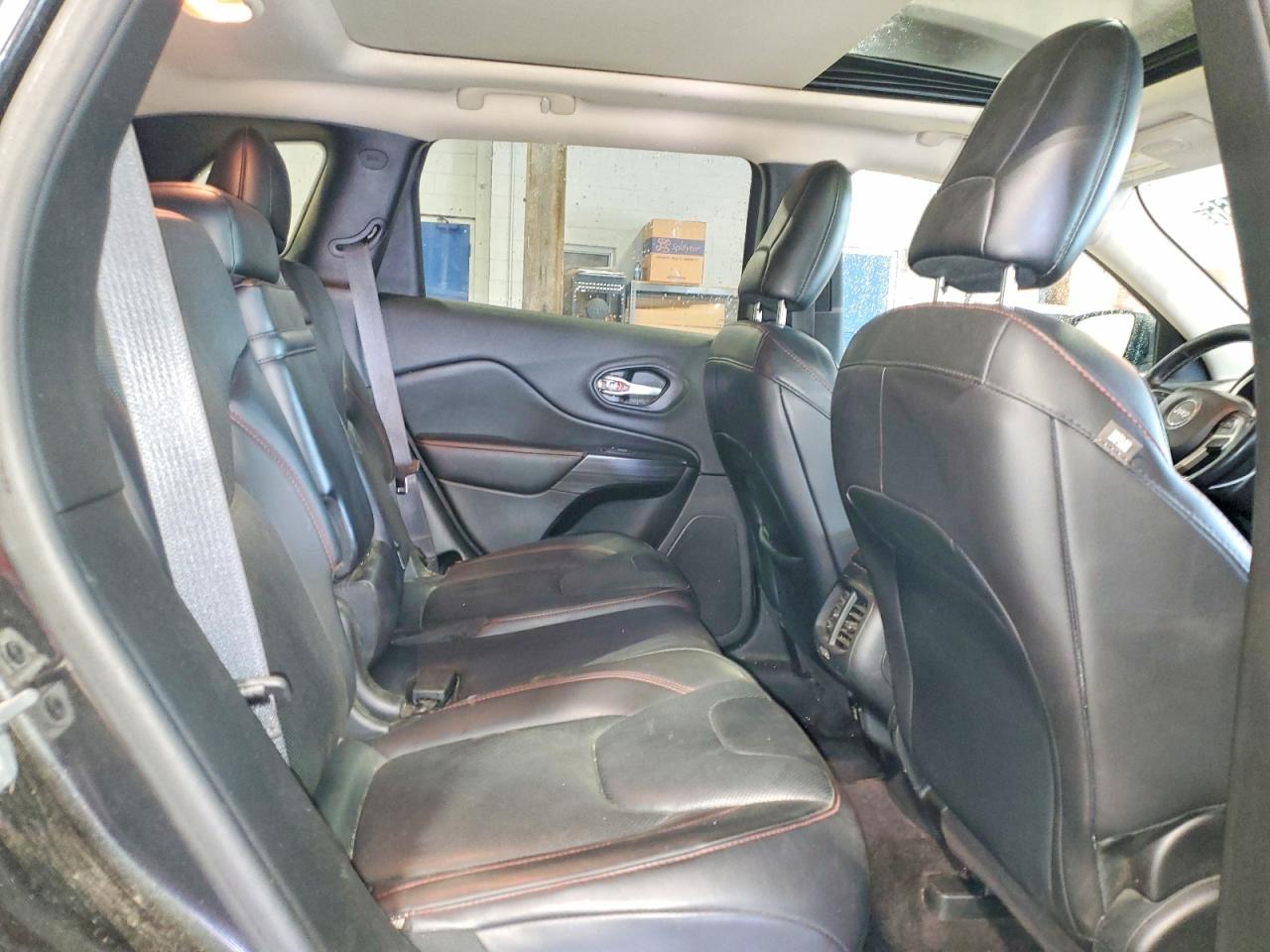 2016 JEEP CHEROKEE TRAILHAWK 4X4