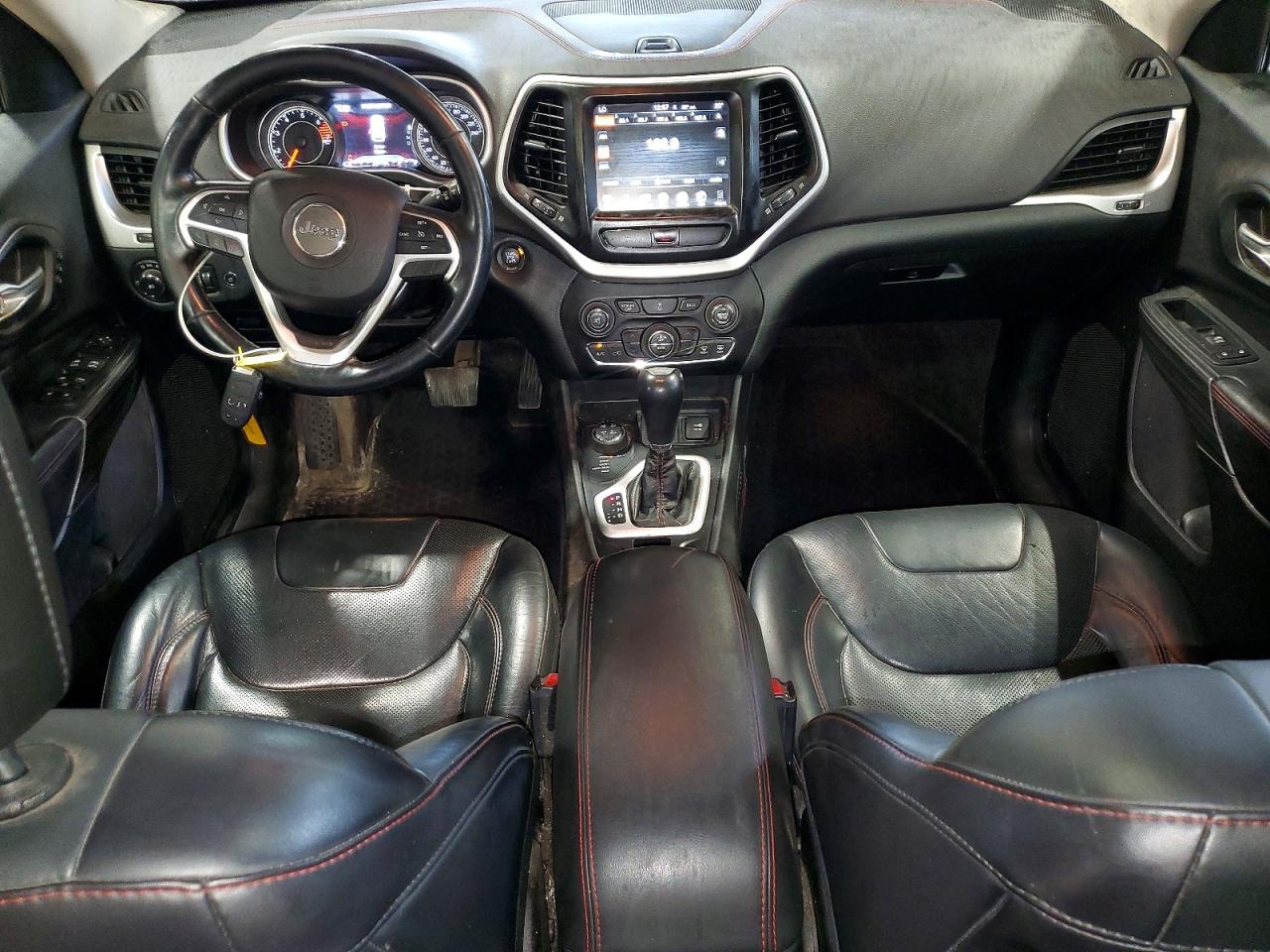 2016 JEEP CHEROKEE TRAILHAWK 4X4