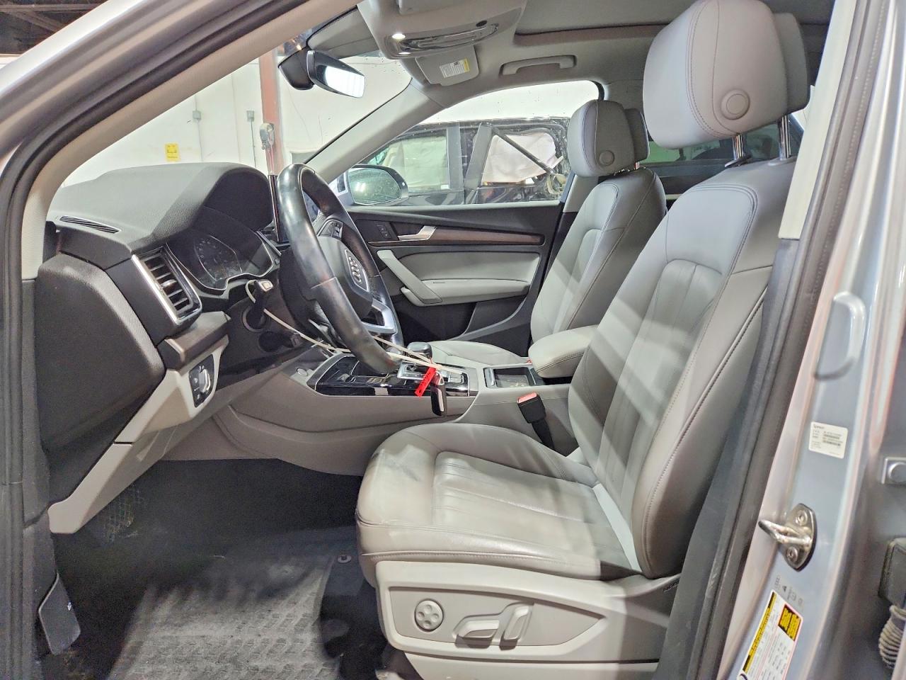 2021 AUDI Q5 quattro Premium