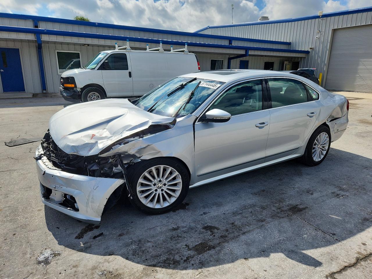 2017 VOLKSWAGEN PASSAT