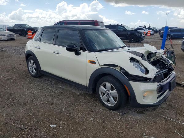 2017 MINI COOPER