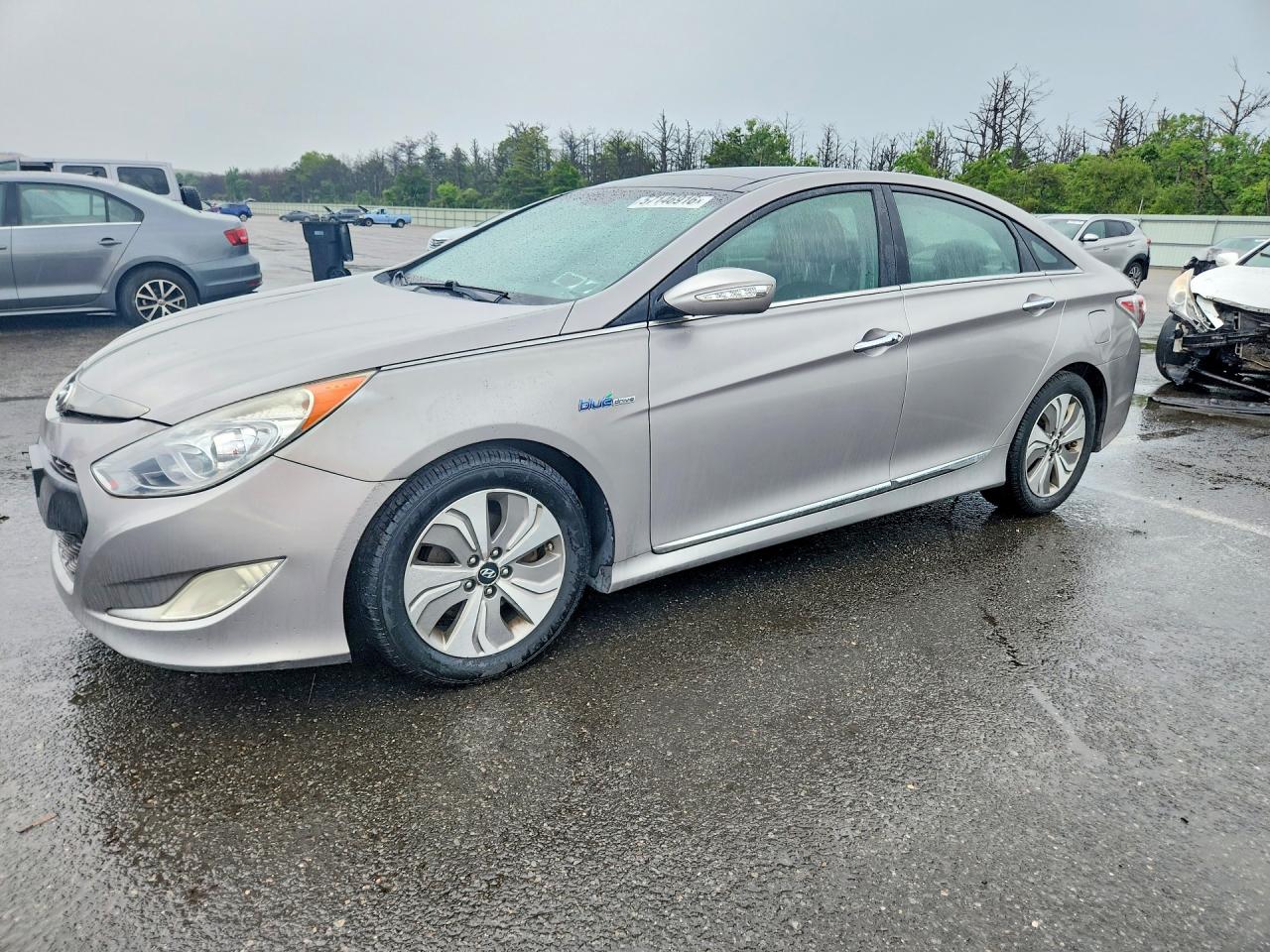 2013 HYUNDAI SONATA Hybrid / Hybrid Limited