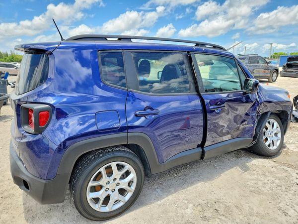 2018 JEEP RENEGADE LATITUDE 4X2