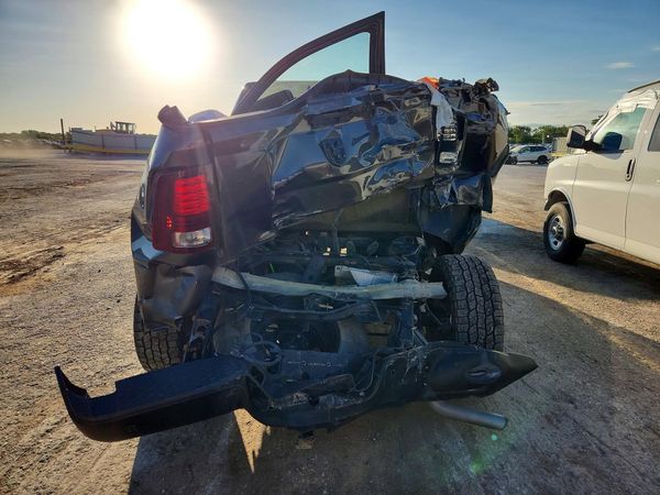 2019 RAM 1500 CLASSIC SLT