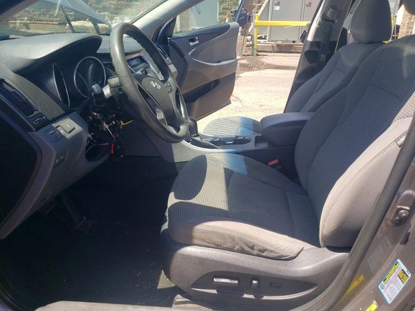 2012 HYUNDAI SONATA