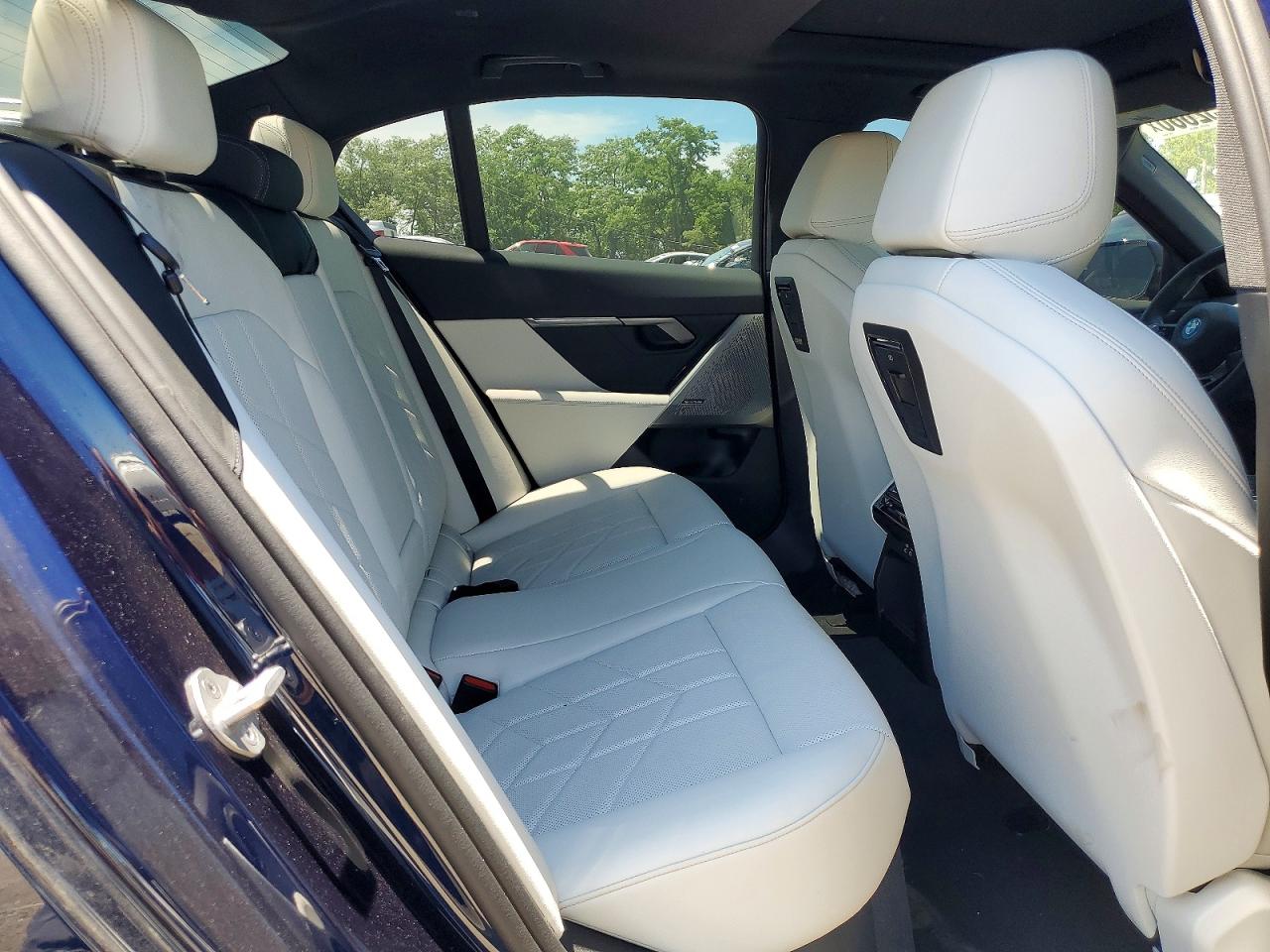 2026 BMW I5 xDrive40